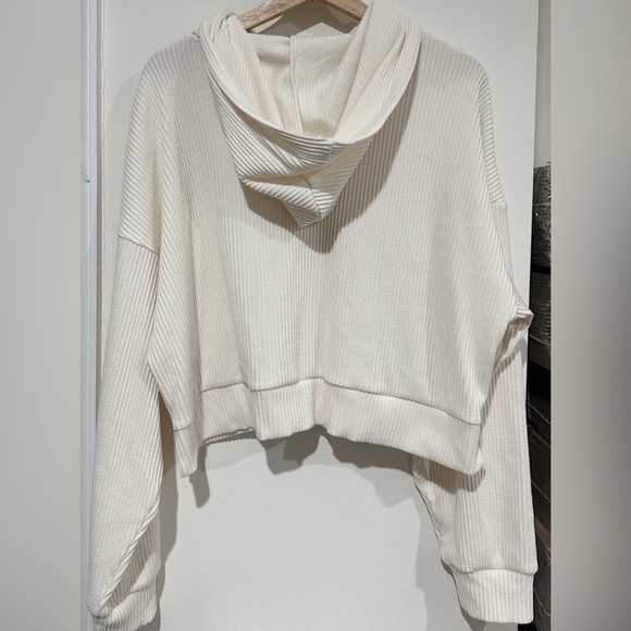 ALO Yoga Ribbed Muse Hoodie - Picture 7 of 10